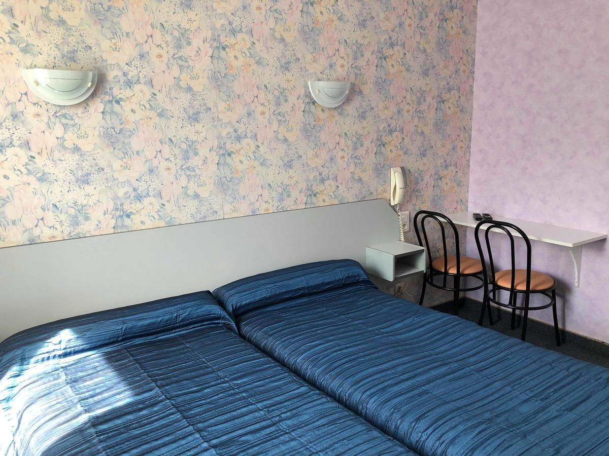 Hotel Des Voyageurs แซงต์-เคลี-โดแบรค ภายนอก รูปภาพ